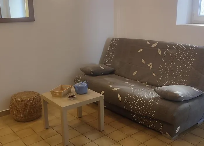 Les Bancs D'Autrefois, Maison Climatisee Avec Wifi Au Centre De Ruoms